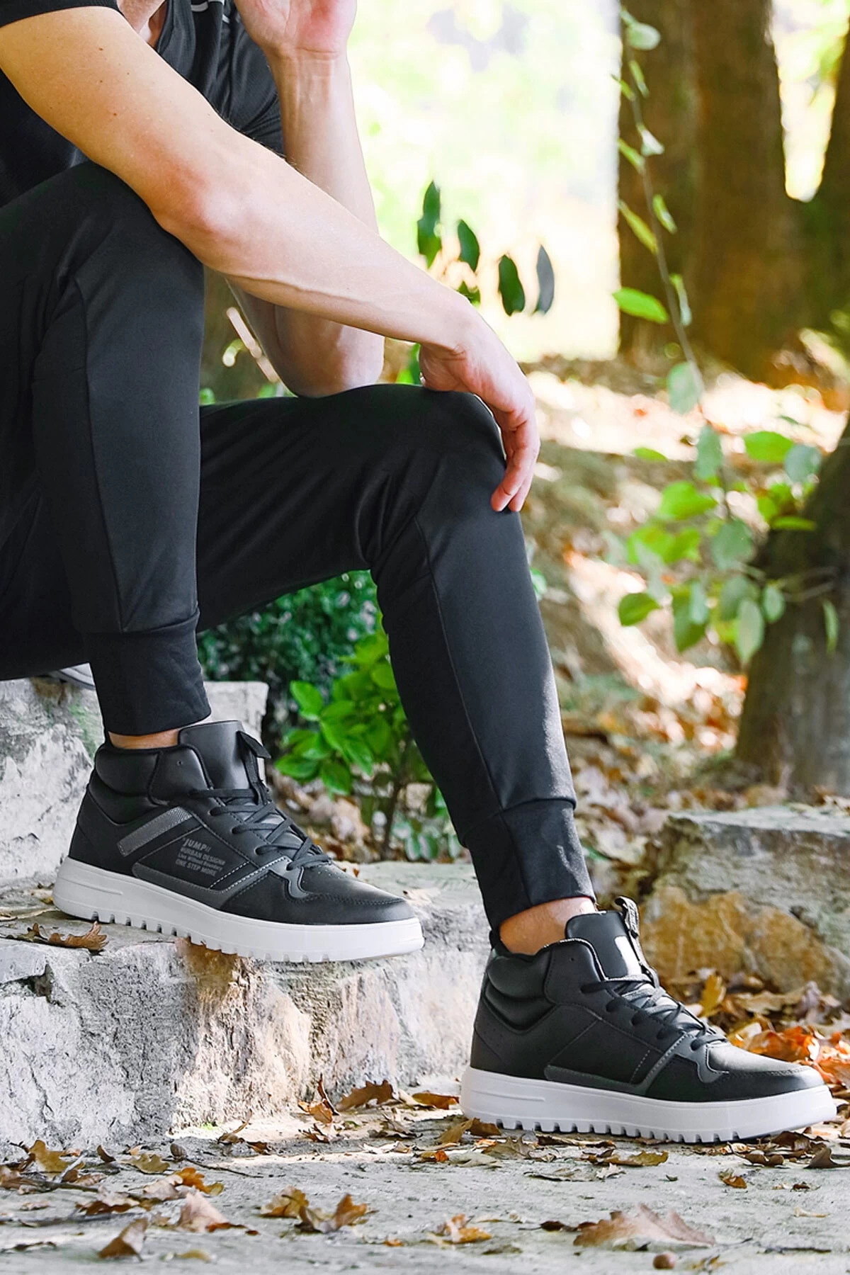 Jump Sneaker - Schwarz - Flacher Absatz Herren Sneaker 317761632 2 Jump Sneaker - Schwarz - Flacher Absatz Herren Sneaker 317761632 – Bild 2